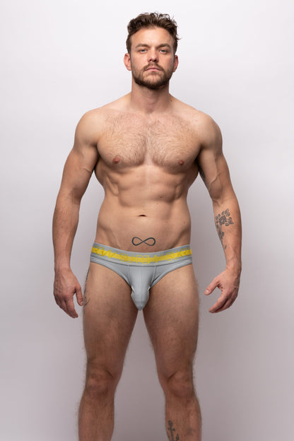 SUKREW Klassinen lyhyt harmaa