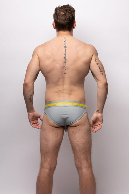 SUKREW Klassinen lyhyt harmaa